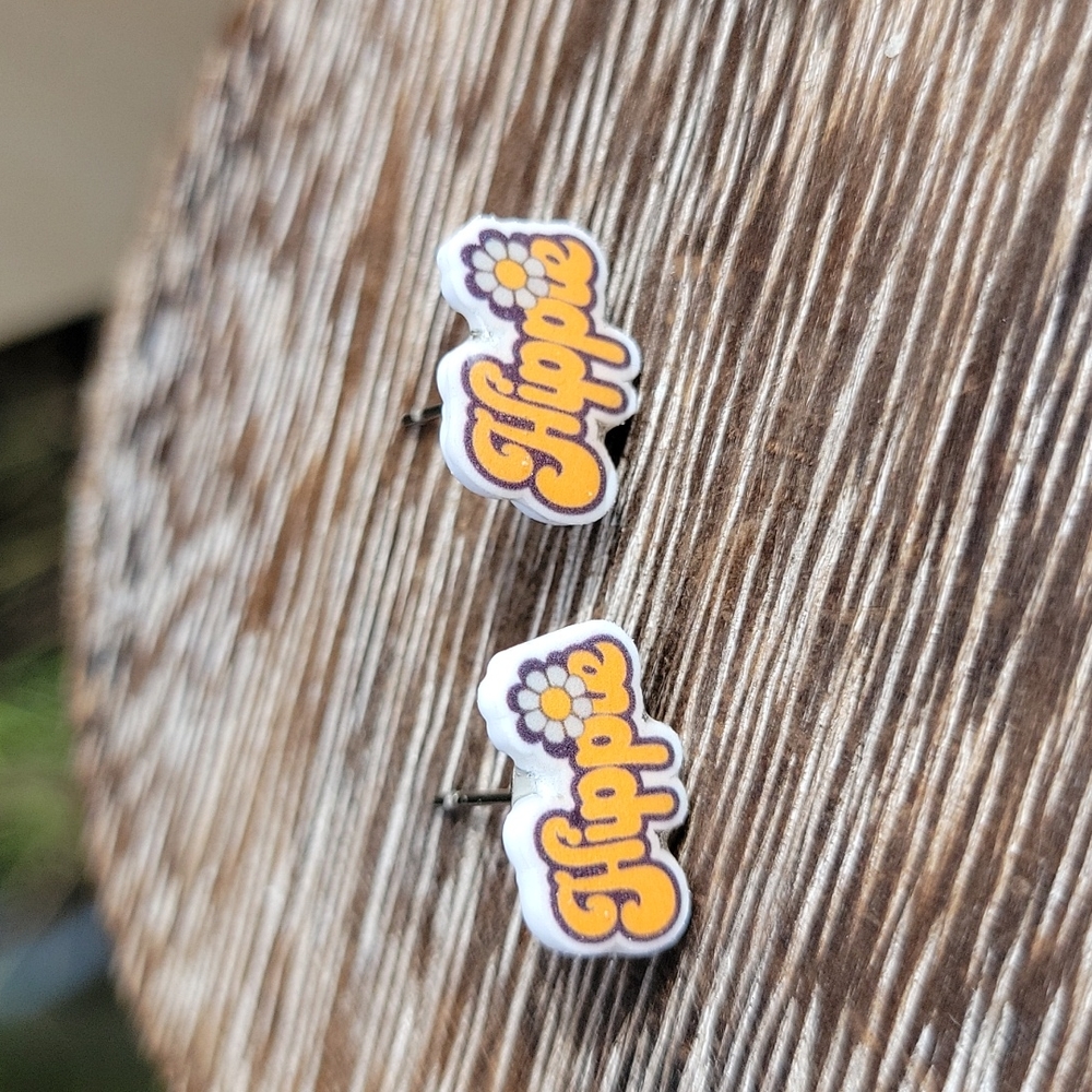 Hippie Flower Power Stud Earrings - Picture 4 of 6